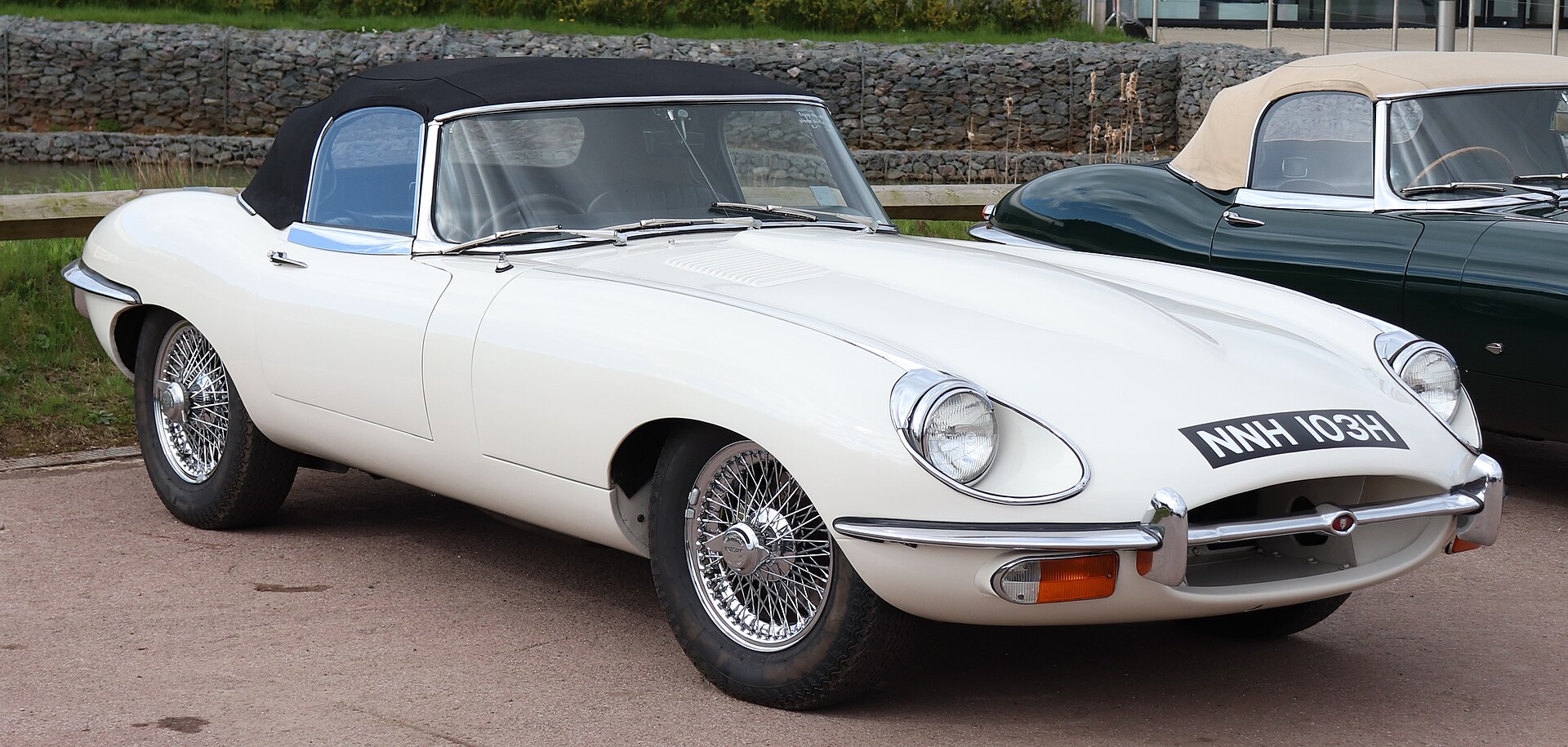 Jaguar E-Type clásico, blanco, descapotable